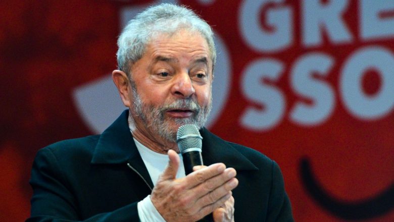 Lula crê que Bolsonaro fingiu ter Covid-19 para promover medicamento