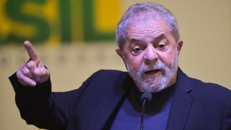 Lula menciona “golpe” que Bolsonaro teria tentado dar no STF e cobra impeachment: “Ele acha que o Brasil é dele”