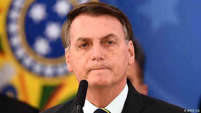 “Não tem aumento de carga tributária. Pode substituir imposto. Mas ninguém aguenta pagar mais imposto”, diz Bolsonaro
