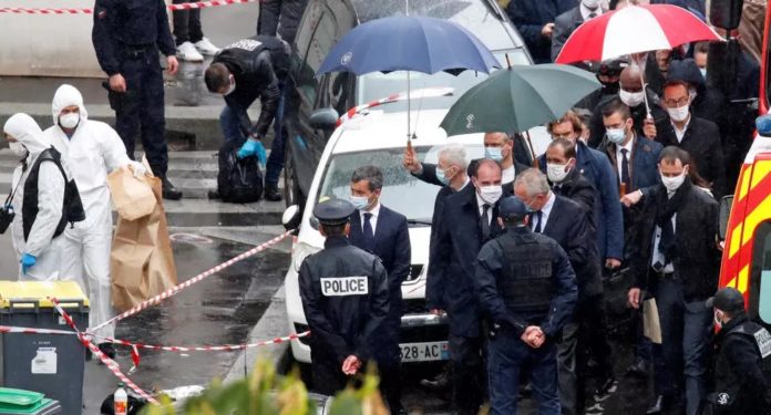 Acusado de ataque em Paris confessa intenção de atingir jornalistas de Charlie Hebdo