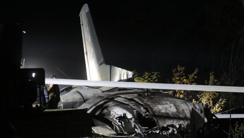 Avião militar cai na Ucrânia e 22 pessoas morrem