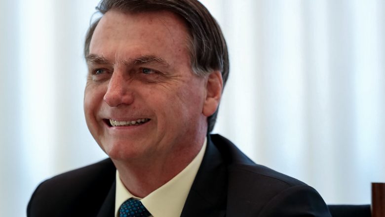 De acordo com levantamento, aprovação de Bolsonaro explode e supera reprovação