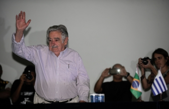 Ex-presidente do Uruguai, Mujica anuncia fim de carreira política