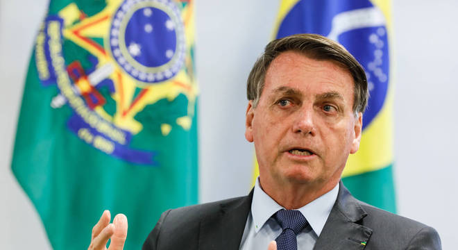 Indagado por apoiadora, Bolsonaro afirma que ‘ninguém pode obrigar alguém a tomar vacina’
