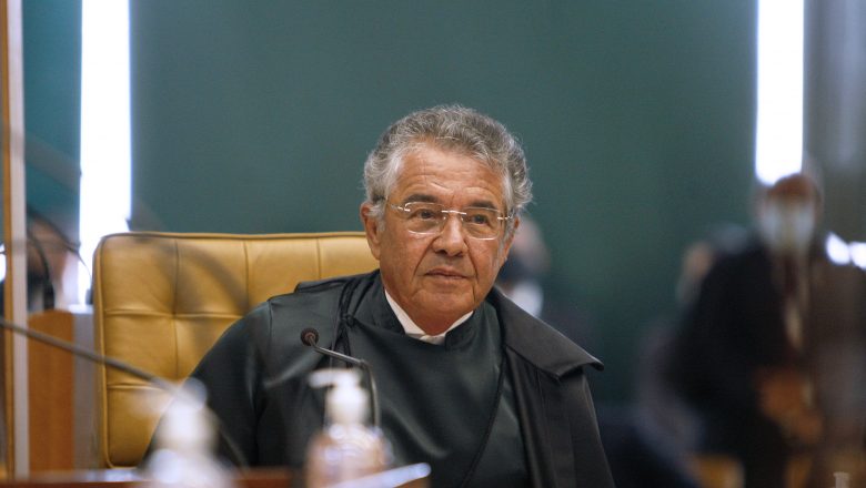 Marco Aurélio Mello decide adiar depoimento de Bolsonaro