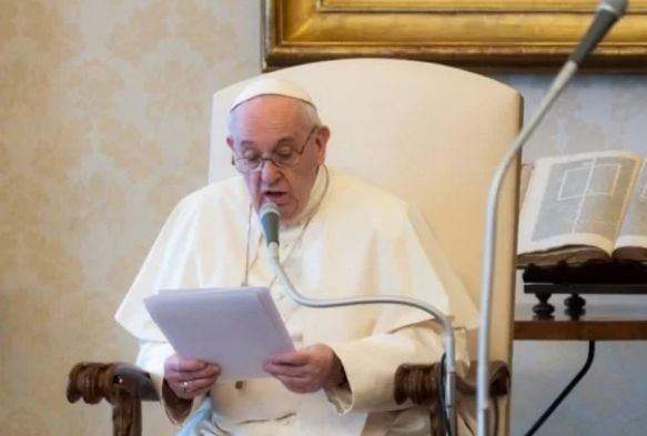 Papa fala em ‘perigosa situação da Amazônia’ e vira piada na web