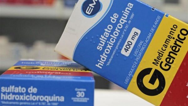 Pazuello estuda inserir cloroquina no Farmácia Popular