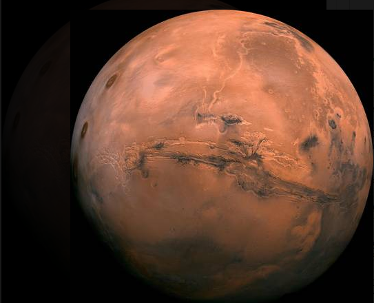 Pesquisadores italianos descobrem rede de lagos de água salgada em Marte