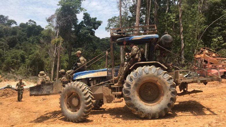 PF destrói maquinário usado em garimpo ilegal em terras indígenas no Pará