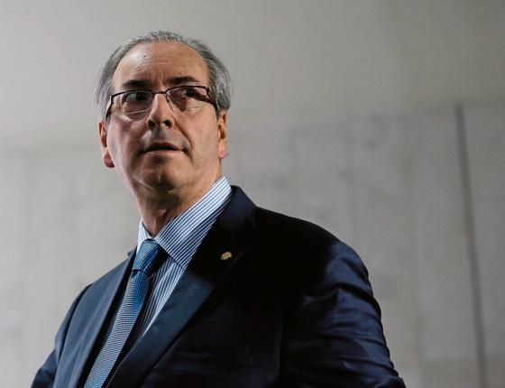 Por suposto enriquecimento ilícito, Cunha tem aposentadoria estadual cassada