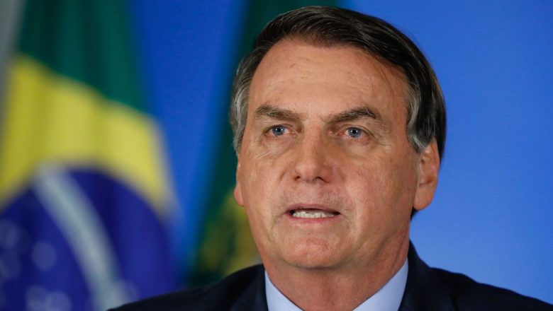 Presidente Jair Bolsonaro afirma que ‘crescente popularidade’ incomoda rivais