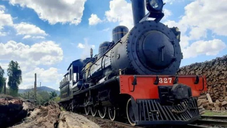 Trem da Serra da Mantiqueira volta aos trilhos em Minas Gerais após 5 meses