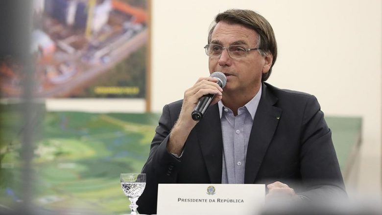 Após defender remédio sem estudo, Bolsonaro diz que não tomará vacina chinesa por falta de comprovação científica