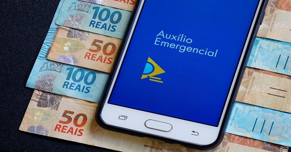 Auxílio de R$300 será pago em 4 parcelas para quase 50 milhões de brasileiros – Notícias Concursos