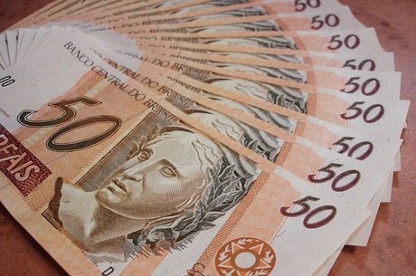 Bolsonaro prorroga alíquota zero de IOF sobre crédito