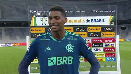 Cada vez mais decisivo no Flamengo, Hugo vibra com boa fase e pênalti defendido: “Um sonho” – globoesporte.com