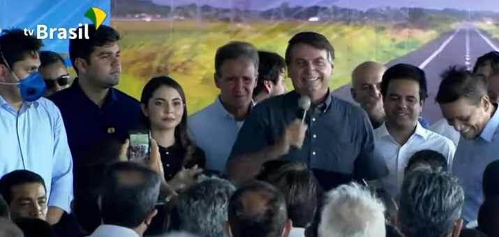 Em alta, Bolsonaro é aclamado por multidão ao chegar a Imperatriz, no Maranhão – Nordeste