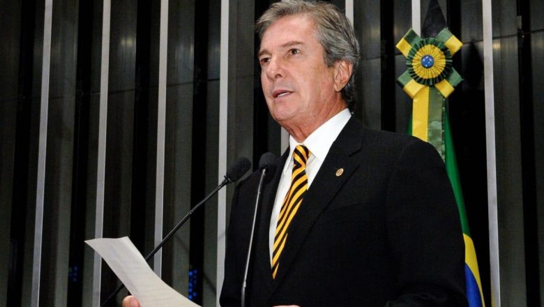 Fachin bloqueia R$ 1,1 milhão de Collor em investigação de irregularidades em licença de porto no Paraná