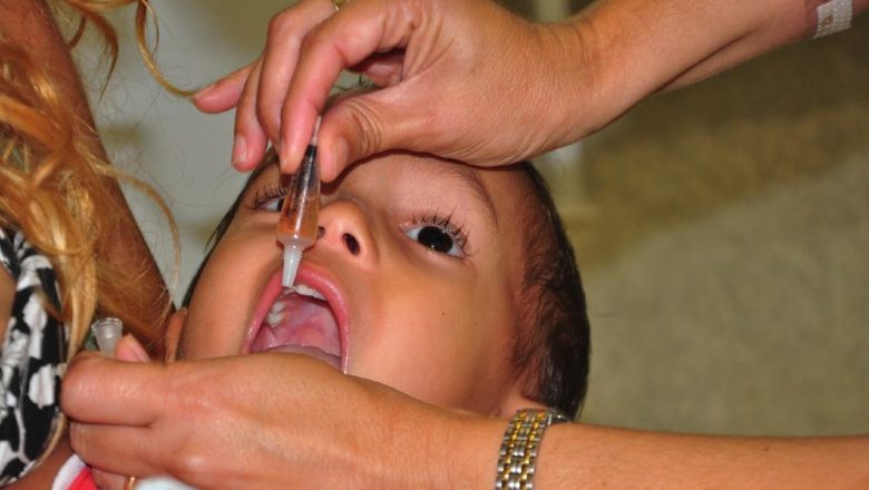 Iniciadas campanhas de vacinação contra a poliomielite e multivacinação