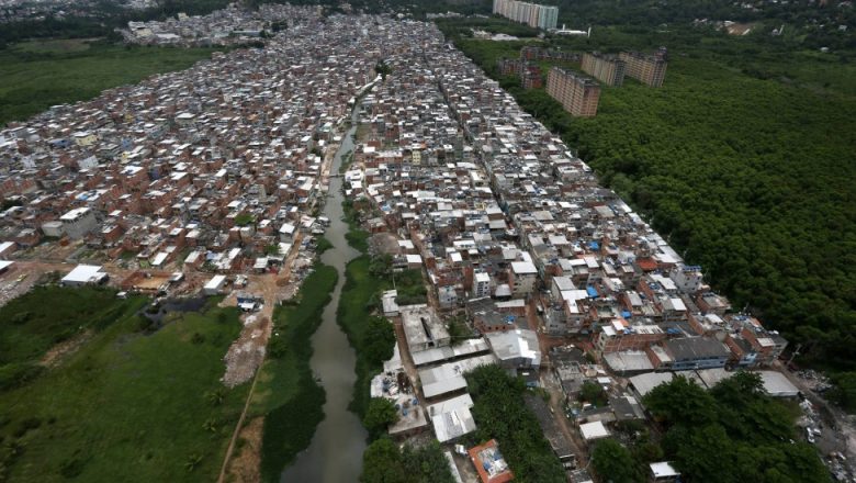 Maioria das áreas dominadas pela milícia no Rio já tem pontos de venda de drogas – Extra