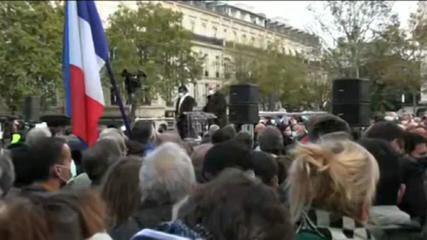 Marcha em Paris faz homenagem a professor decapitado por extremista – G1