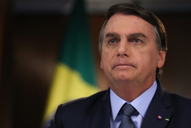 Após Brasil passar de 170 mil mortes, Bolsonaro desmente próprio vídeo e diz que nunca chamou covid-19 de ‘gripezinha’ – Rádio Itatiaia