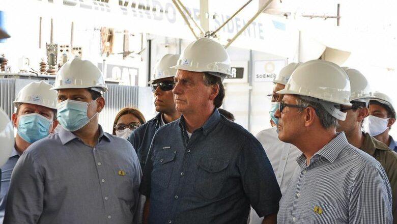 Bolsonaro anuncia no Amapá pagamento de energia retroativo a 30 dias