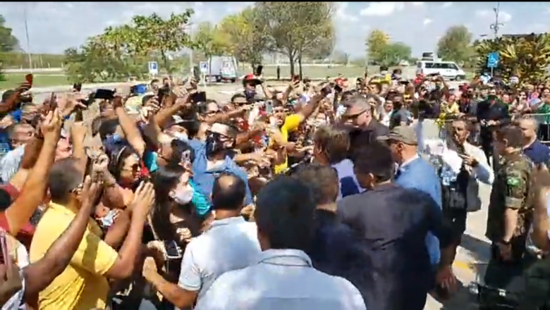 Bolsonaro é recebido por multidão no Nordeste: “mito, mito, mito”