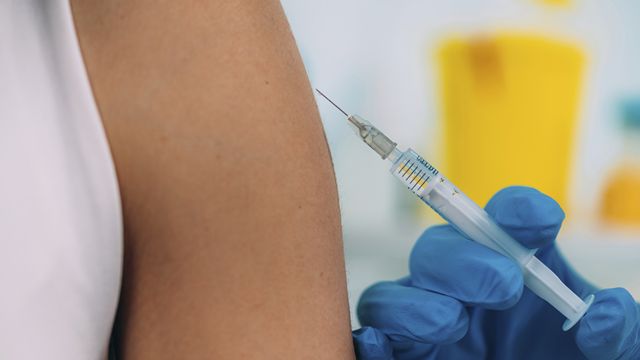 Com vacina de Oxford, Reino Unido prevê começar ‘volta ao normal’ na Páscoa; e o Brasil? – BBC News Brasil