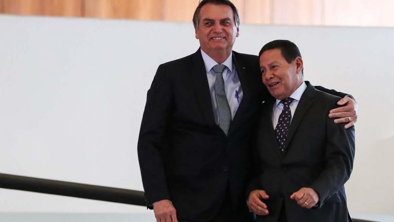 Corregedor libera para julgamento cassação da chapa Bolsonaro-Mourão