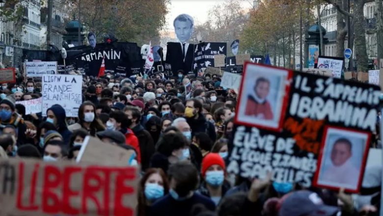Milhares de franceses saem às ruas para protestar contra Lei de Segurança