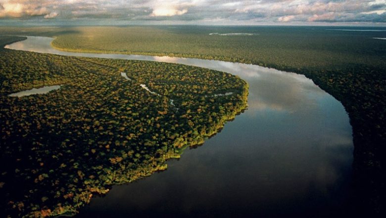 Mourão fará embaixadores conhecerem a Amazônia