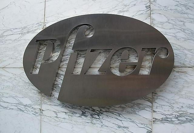 Presidente da Pfizer fatura cerca de R$ 30 milhões com venda de ações da empresa