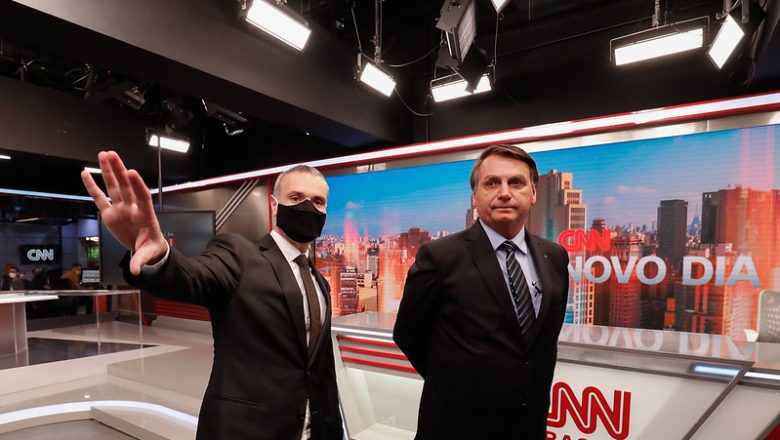 Presidente Jair Bolsonaro visita redação da CNN em São Paulo
