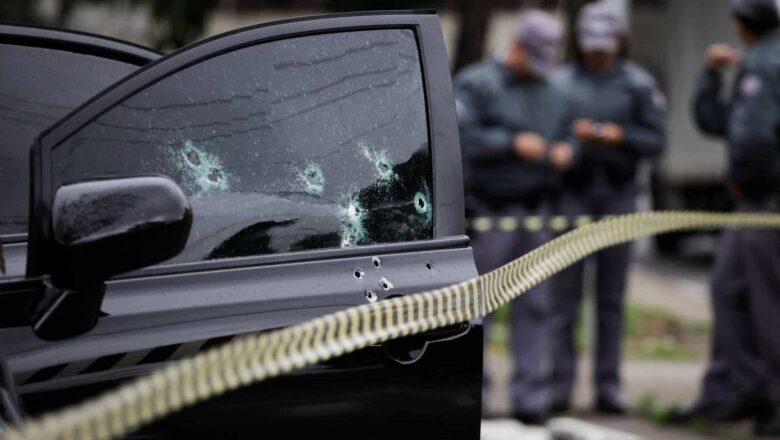 SP: grupo tenta assaltar banco e troca tiros com polícia em Araraquara