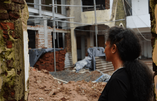 Vítimas de ataques no Sri Lanka esperam por justiça há 18 meses