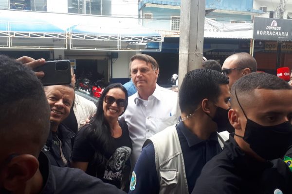Bolsonaro apostou na Mega da Virada em lotérica do DF: Assista