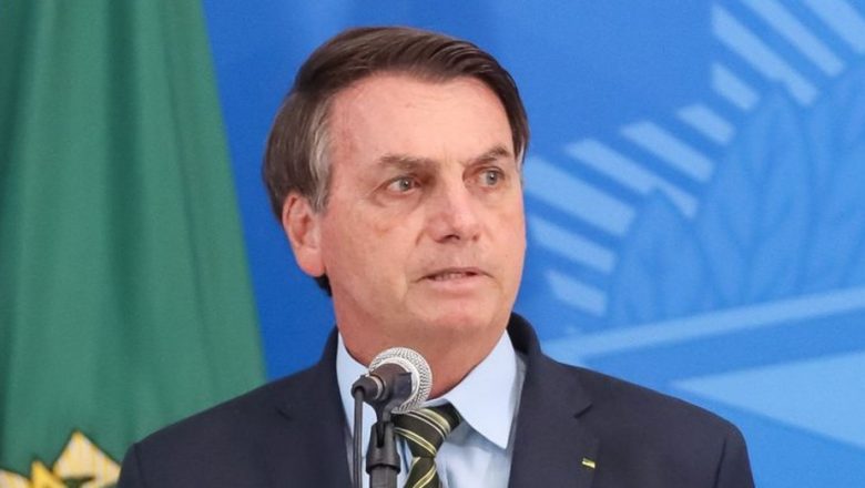 Bolsonaro chama de ‘imbecil’ quem afirma que ele deve se vacinar: “Ô idiota. Eu já tive o vírus e eu já tenho os anticorpos”