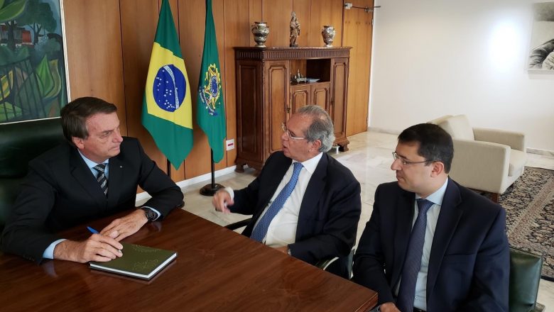 Bolsonaro: ‘Havendo certificação da Anvisa, governo oferecerá vacina gratuita e não obrigatória a todos’