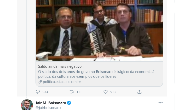 Bolsonaro responde matéria de jornal que classifica seu governo como “trágico”: “Abstinência!”