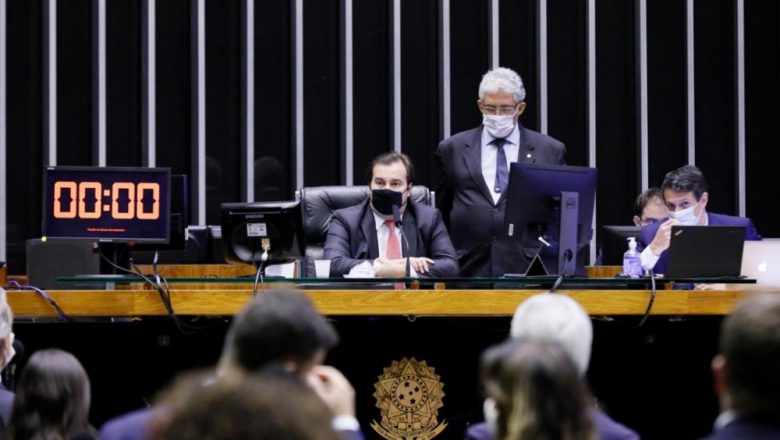 Câmara aprova liberação de R$ 177,7 bilhões para combate à covid-19