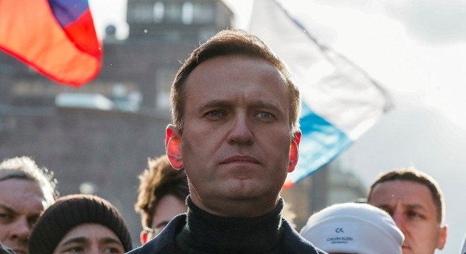 Em ultimato, Rússia ordena a Navalny que retorne ou será preso