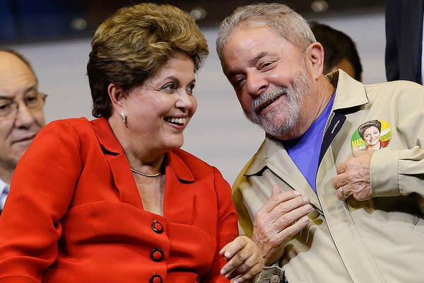 Filosofa do PT sugere chapa entre Lula e Dilma para derrotar Bolsonaro