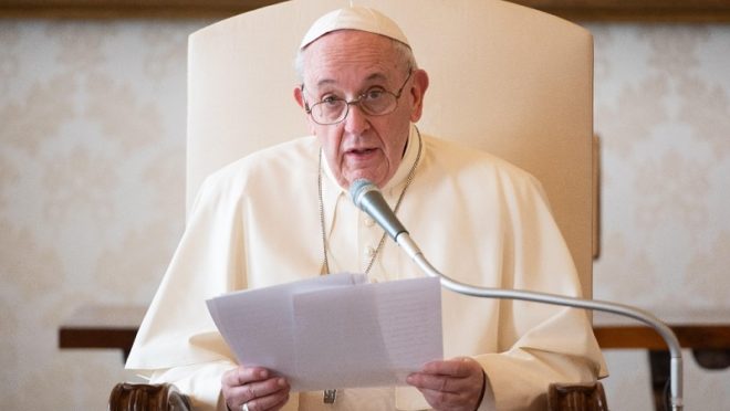 Papa Francisco: “Propriedade privada não é direito absoluto.”