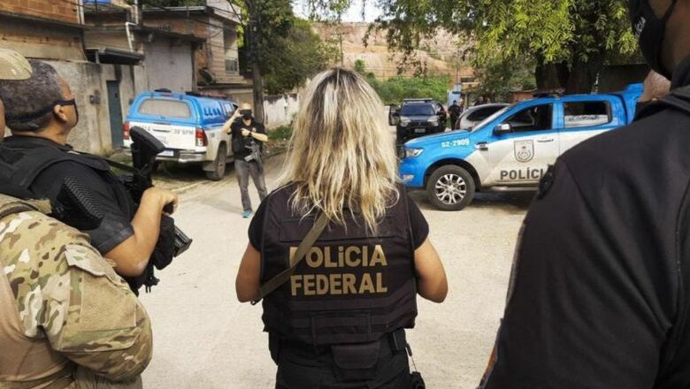 Polícia Federal combate pornografia infantil no Rio