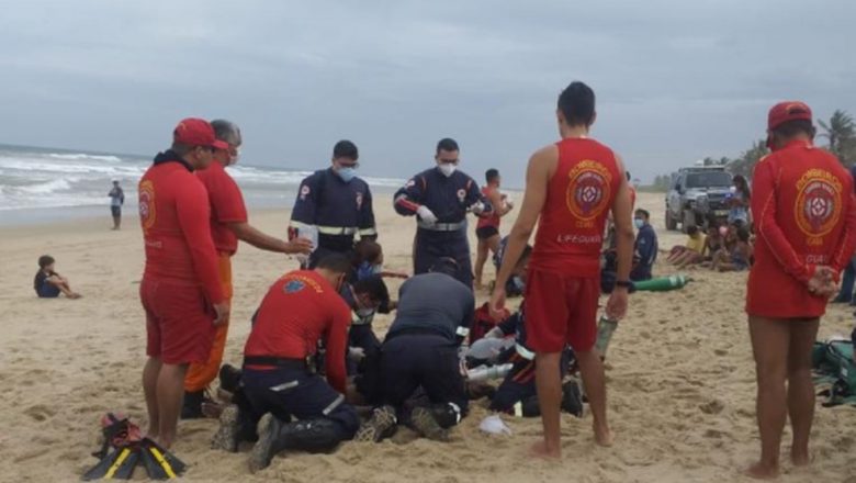 Colegas de escola, duas adolescentes morrem afogadas no mar da Praia do Futuro, em Fortaleza