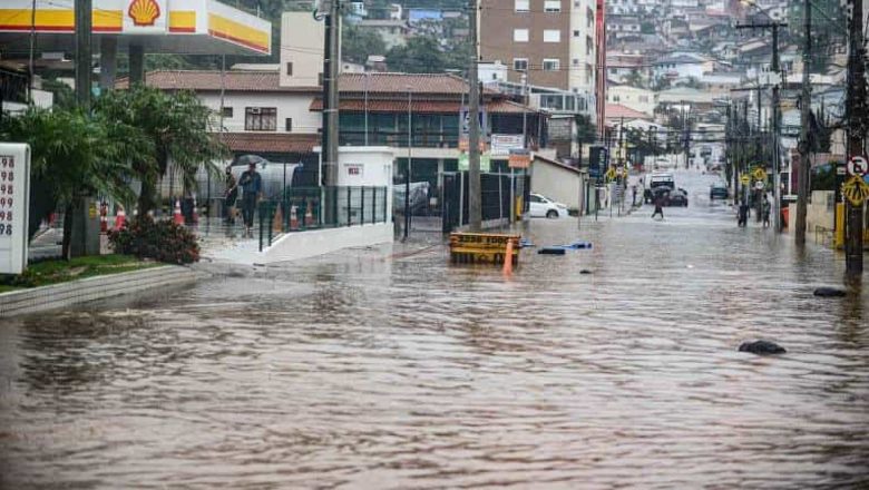 Com forte chuva, Florianópolis registra morte de mãe e filha em desabamento de muro