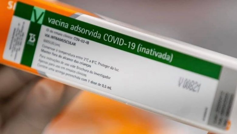 CoronaVac: Ministério da Saúde confirma compra de mais de 50 milhões de doses
