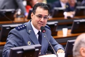 Deputado Capitão Augusto oficializa candidatura à presidência da Câmara