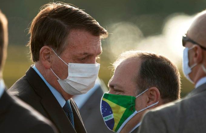 Esquerda culpa Bolsonaro e Pazuello por falta de oxigênio em hospitais de Manaus: “assassinos”